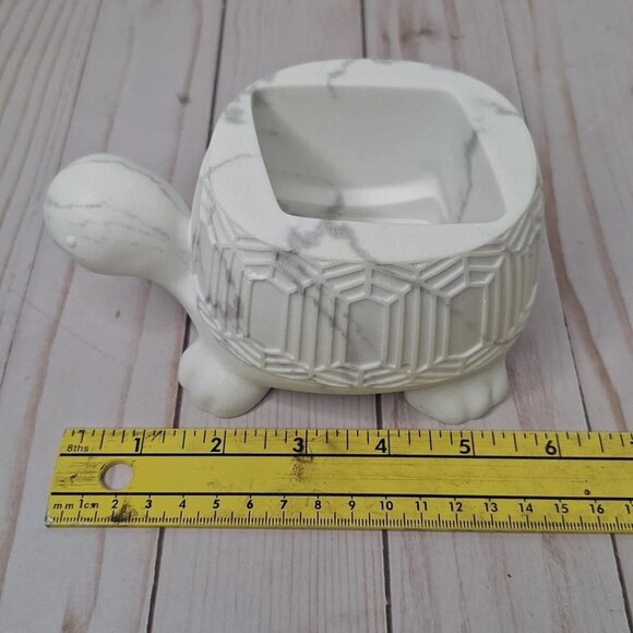 Bath & Body Works Sea Turtle White Marble Resin Foaming Hand Soap Holder NWT - Picture 2 of 4